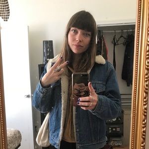 Meet your Posher, Holly